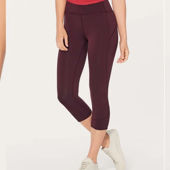 LULULEMON In Movement Crop *Everlux 19"
Garnet - Picture 4 of 7